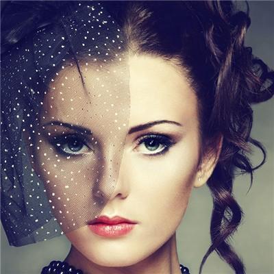 脸上长蝴蝶斑是什么原因