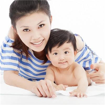 小孩6岁发烧睡觉时眼睛流泪淌出黄色的东西怎么办