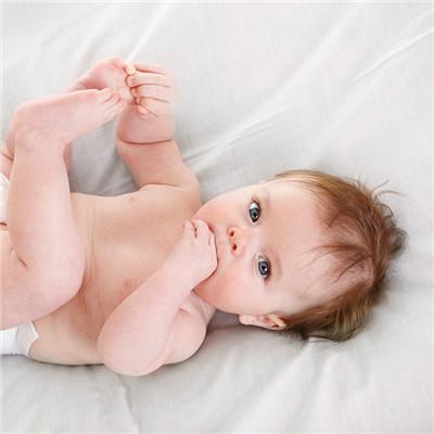 满月婴儿总是不睡觉是什么回事