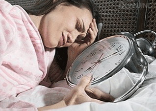 分析失眠症状给人们的各种危害