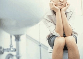 缓解便秘 看看如何分清便秘类型