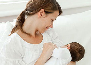 母乳PK奶粉 母乳完胜三大理由