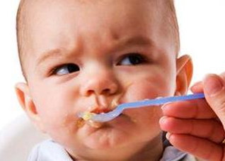 夏日宝宝饮食安排原则与细节