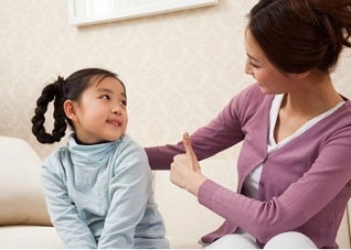 家长如何帮助孩子树立自信