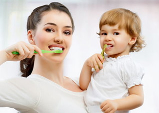 学会正确刷牙方法 拯救你的口腔健康