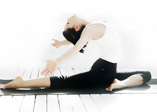 睡前减肥操 十分钟瘦出纤细腰身