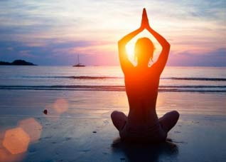 产后瑜伽减肥动作月瘦10斤