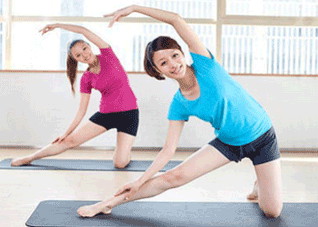 睡前简易瘦身操击退全身脂肪