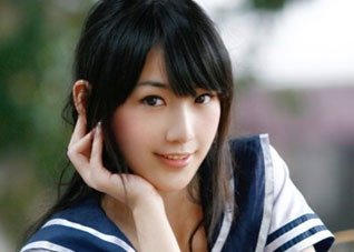 教你化出清淡靓丽的学生妆