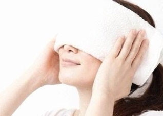 女性变脸成功塑造小脸