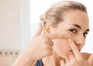 熬夜族长痘痘怎么办