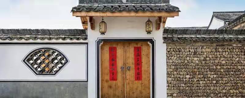 春水船如天上坐下联	 春水船如天上坐下联为什么