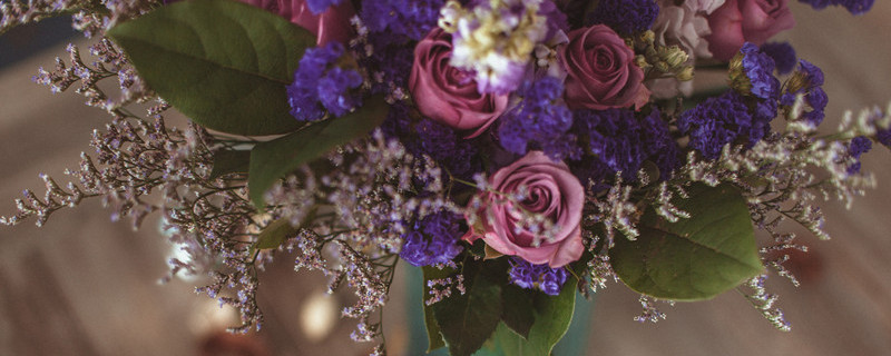 多头玫瑰能水养几天(多头玫瑰水养可以养几天)