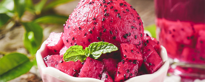 火龙果长在哪里（火龙果长在哪里树上还是地上）