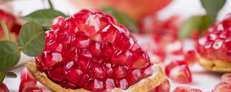 石榴寓意什么意思(石榴石寓意是什么意思)