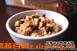 苹果肉桂爱尔兰燕麦粥（燕麦牛奶苹果粥）