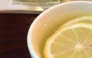 柠檬蜂蜜水如何做（柠檬蜂蜜水如何做好吃）