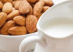 杏仁露的材料和做法步骤 杏仁露的功效