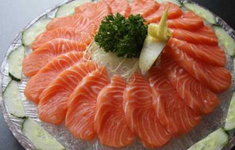 三文鱼不能和什么一起吃