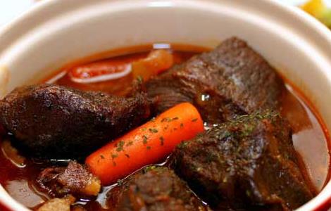炖牛肉的家常做法