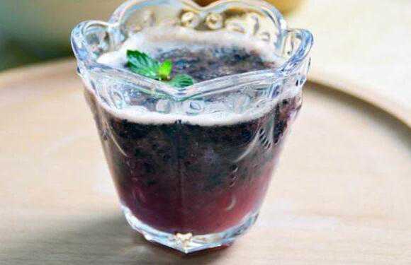 蓝莓饮的功效与作用 蓝莓饮料的功效