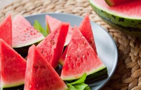 西瓜种植所需要的环境（西瓜种植环境要求）