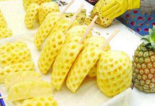 凤梨怎么削皮，凤梨正确削皮方法教程