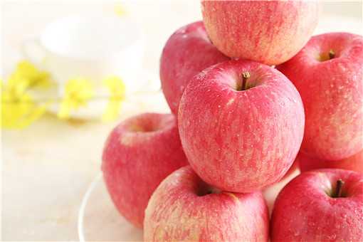 女人长期吃苹果的好处有哪些（女人每天吃苹果的好处和坏处）