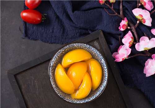 被称为“养生之桃”的黄桃有哪些功效与禁忌？