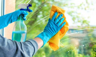 家里窗户玻璃突然裂了是什么征兆 家里窗户玻璃裂开了有啥征兆