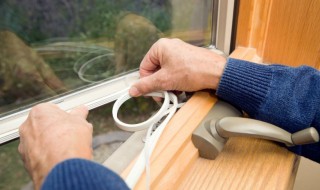 窗户漏风找不到哪里漏 感觉窗户漏风又找不到哪里漏