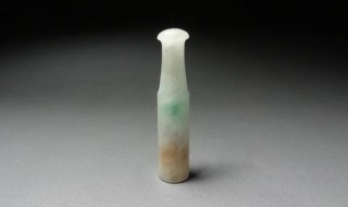 清代翡翠烟嘴（清代翡翠烟嘴图片及价格表）
