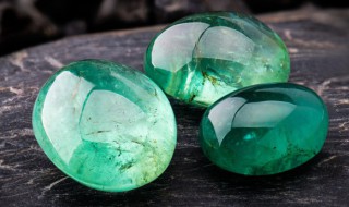 翡翠烟嘴价格 翡翠烟嘴的价格