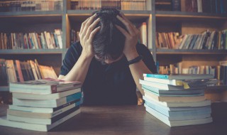 展望未来的励志诗句 努力展望未来的诗句