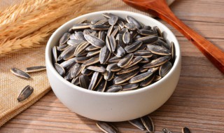 瓜子的营养价值及功效与作用 瓜子的营养价值及功效与作用禁忌