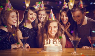 对女朋友生日说的话?（生日时对女朋友说的话）