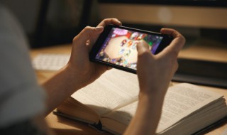 吃鸡网名伤感（吃鸡网名伤感两个字）