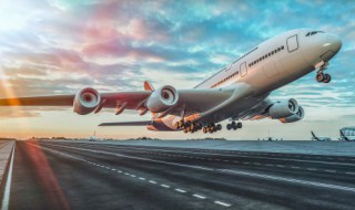 赤腊角机场在哪里（赤鱲角机场）