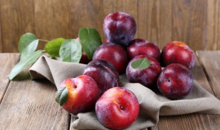 李子孕妇可以吃吗(黑布林李子孕妇可以吃吗)