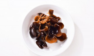 孕妇可以吃黑木耳吗（孕妇可以吃黑木耳吗早期）