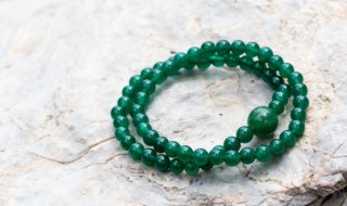 翡翠原石是怎么样形成的 翡翠常识之原石