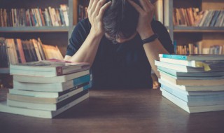 丝能组什么词（绣能组什么词）