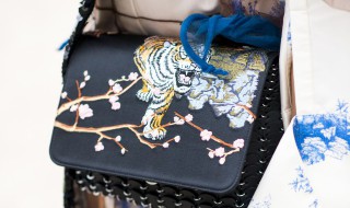 手推绣和机绣的区别（手推绣用的是什么机器）