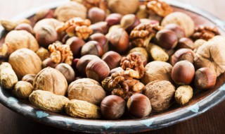 怎么剥碧根果（怎么剥碧根果 视频）