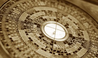 高考出学霸的书桌风水（考生书桌朝向风水最好）