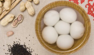 煮汤圆需要放糖吗（煮汤圆还要不要放糖）