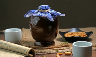 覆盆子泡酒喝的功效与作用 覆盆子泡酒男人喝的功效