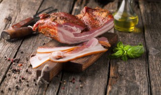 腊肉发霉洗干净还能继续吃吗（腊肉发霉了还能吃吗）