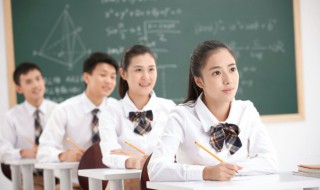 孩子不愿上学处理方法初中 初中小孩不想上学了,作为家长怎么办?