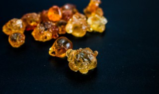 桃胶的吃法和功效 桃胶的功效作用及吃法桃胶的做法